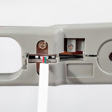 КВТ Инструмент для зачистки и обрезки витой пары КС-501 84826 KVT КВТ Инструмент для зачистки и обрезки витой пары КС-501 84826 KVT